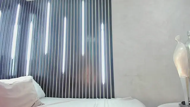 Stefanyduque1 online show from 3, 11, 2025