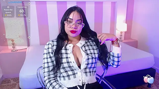 ThaliaCox1 online show from 19, 1, 2025