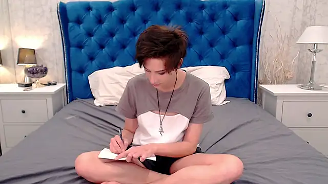 via mayer  online show from 16, 10, 2025