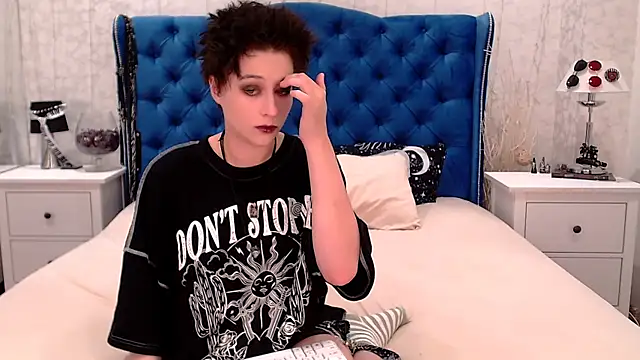 Snapshot of via_mayer_ chatting on 24, 7, 2026 via mayer online show from 24, 7, 2026