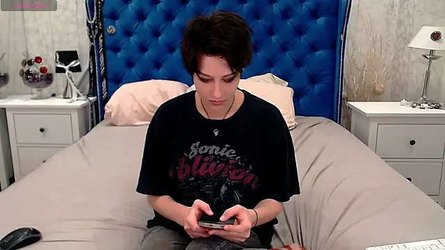 via mayer  online show from 23, 12, 2025