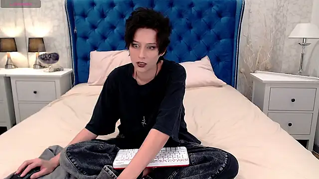 via mayer  online show from 26, 10, 2025