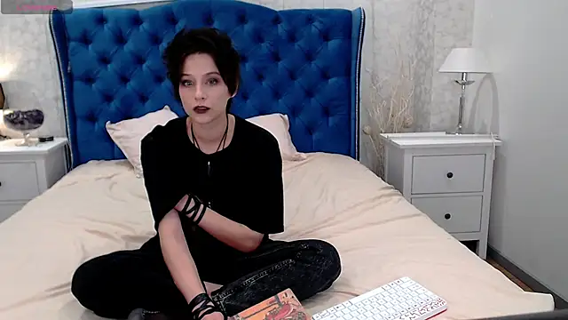 via mayer  online show from 23, 10, 2025