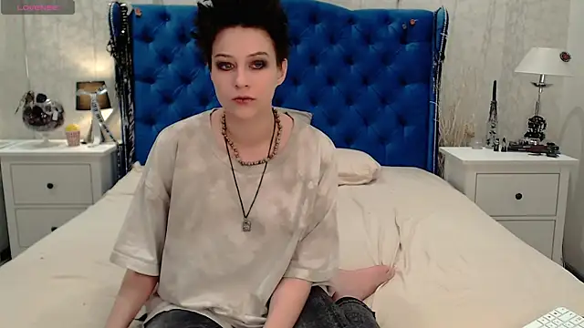 via mayer  online show from 16, 4, 2026