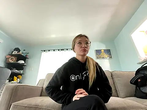 Hatgirl69 online show from 29, 10, 2025