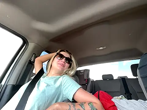 Hatgirl69 online show from 20, 9, 2025