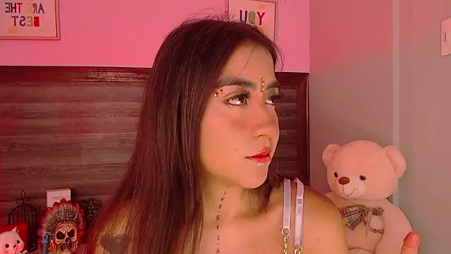 AdaaMillan online show from 9, 11, 2025