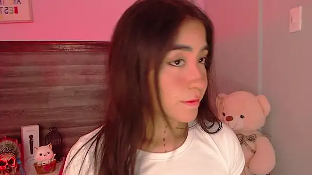 AdaaMillan online show from 10, 11, 2025