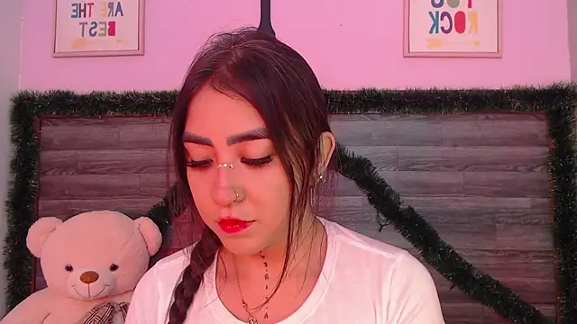 AdaaMillan online show from 7, 1, 2026