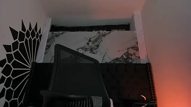 EthaanCox online show from 9, 3, 2026