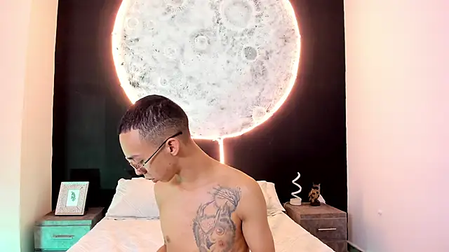 EthaanCox online show from 5, 3, 2025