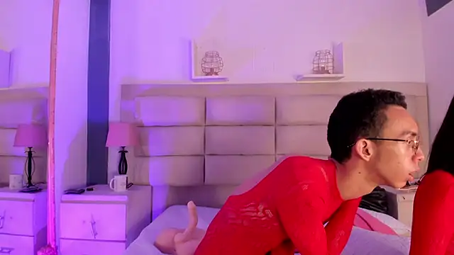 Snapshot of EthaanCox chatting on 14, 11, 2025 EthaanCox online show from 14, 11, 2025