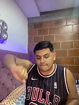 HOT BOY 18  online show from 15, 1, 2025