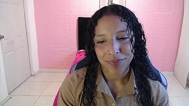 Snapshot of DULCE1609 chatting on 21, 11, 2025 DULCE1609 online show from 21, 11, 2025