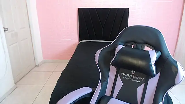 Snapshot of DULCE1609 chatting on 1, 12, 2025 DULCE1609 online show from 1, 12, 2025