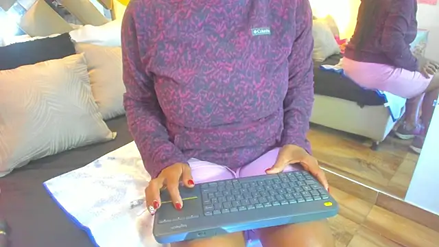 raquell moore online show from 22, 12, 2025