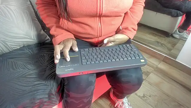 raquell moore online show from 9, 2, 2026