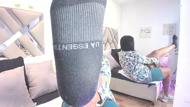 raquell moore online show from 28, 11, 2025