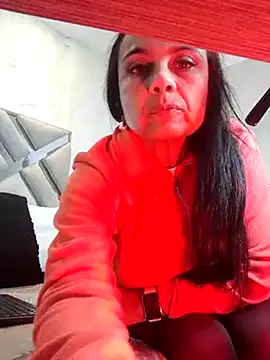 raquell moore online show from 28, 2, 2025