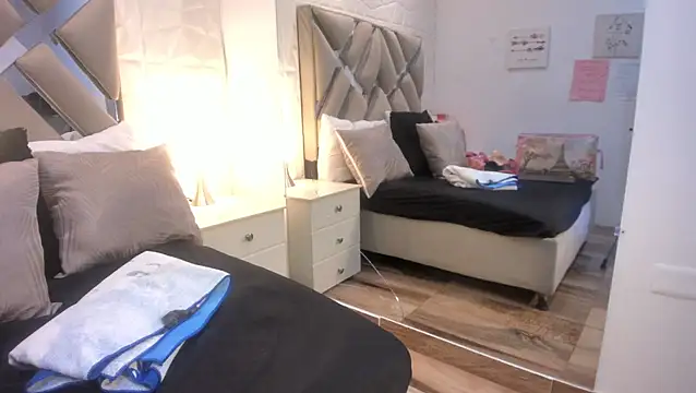 raquell moore online show from 28, 2, 2026