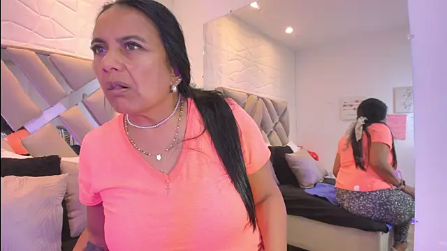 raquell moore online show from 15, 4, 2026