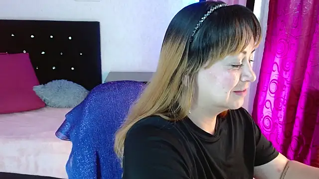 Dalila lust  online show from 10, 9, 2025