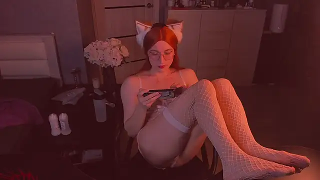 foxy jpg online show from 9, 11, 2025