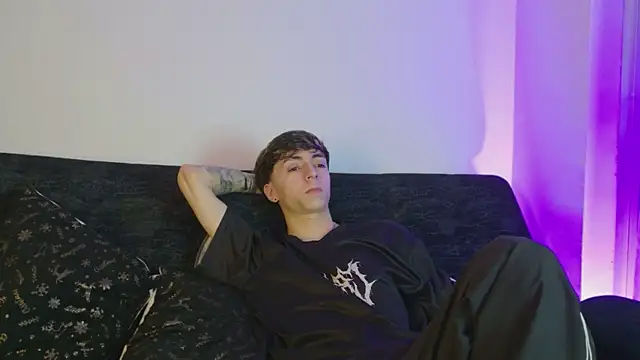 ethan and ava online show from 20, 2, 2026