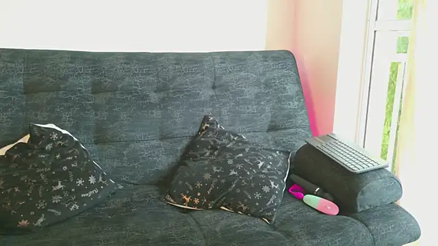 ethan and ava online show from 4, 3, 2026