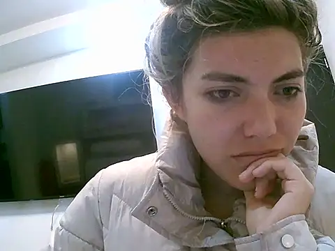 VittoriaTaylor online show from 17, 4, 2026