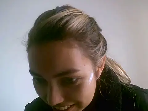 VittoriaTaylor online show from 4, 4, 2026