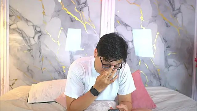 vanilla hot online show from 13, 10, 2025