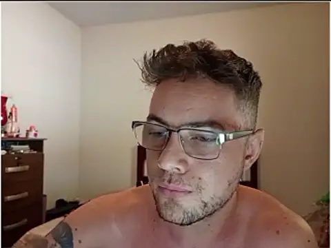 Snapshot of Dyllan__ chatting on 11, 4, 2026 Dyllan online show from 11, 4, 2026