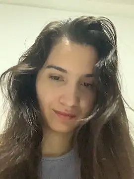 Bella still online show from 2, 11, 2025