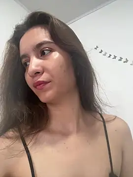 Snapshot of Bella_still chatting on 22, 5, 2026 Bella still online show from 22, 5, 2026