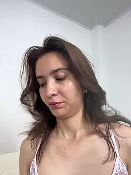 Snapshot of Bella_still chatting on 26, 6, 2026 Bella still online show from 26, 6, 2026
