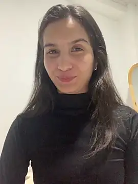 Bella still online show from 3, 12, 2025