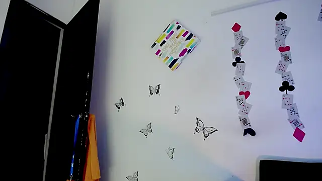 Brendaajames online show from 11, 2, 2025