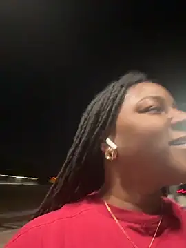 xoxoHotCoCo online show from 13, 4, 2026