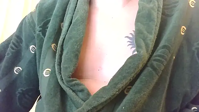 HunterOnBoobs online show from 24, 10, 2025