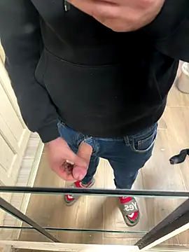 Klaus298 online show from 15, 12, 2025