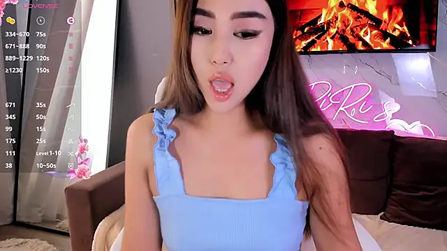 lilulileee online show from 19, 9, 2025