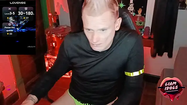 Snapshot of LiamIdols chatting on 11, 11, 2025 LiamIdols online show from 11, 11, 2025