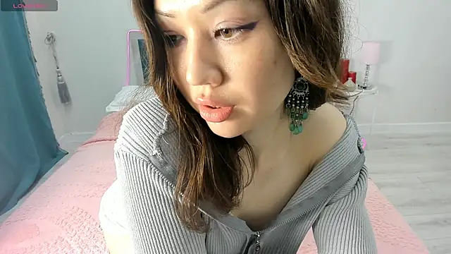 Snapshot of novaaskyy chatting on 5, 5, 2026 novaaskyy online show from 5, 5, 2026