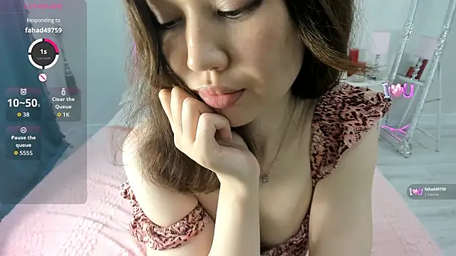 Snapshot of novaaskyy chatting on 6, 5, 2026 novaaskyy online show from 6, 5, 2026