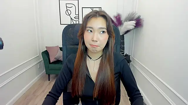 Snapshot of AnnaReyla chatting on 7, 11, 2025 AnnaReyla online show from 7, 11, 2025