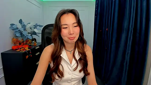 Snapshot of AnnaReyla chatting on 25, 10, 2025 AnnaReyla online show from 25, 10, 2025