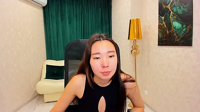 AnnaReyla online show from 13, 2, 2025