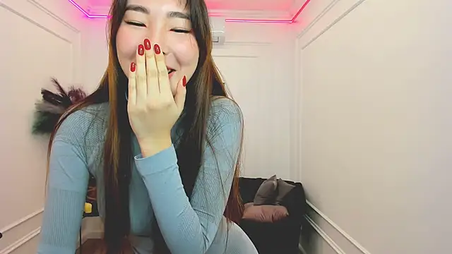 Snapshot of AnnaReyla chatting on 17, 11, 2025 AnnaReyla online show from 17, 11, 2025