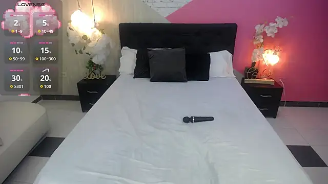 miss honey01 online show from 11, 10, 2025